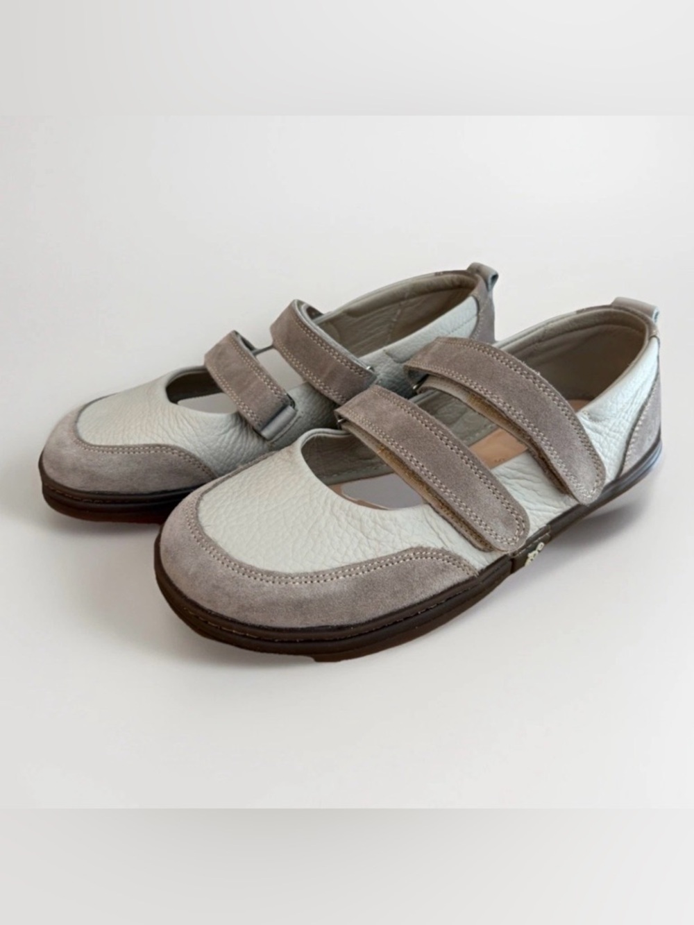 Magical Shoes Barefoot Shoes Sporty Ballerina Flats Tan Size 39 Suede Leather